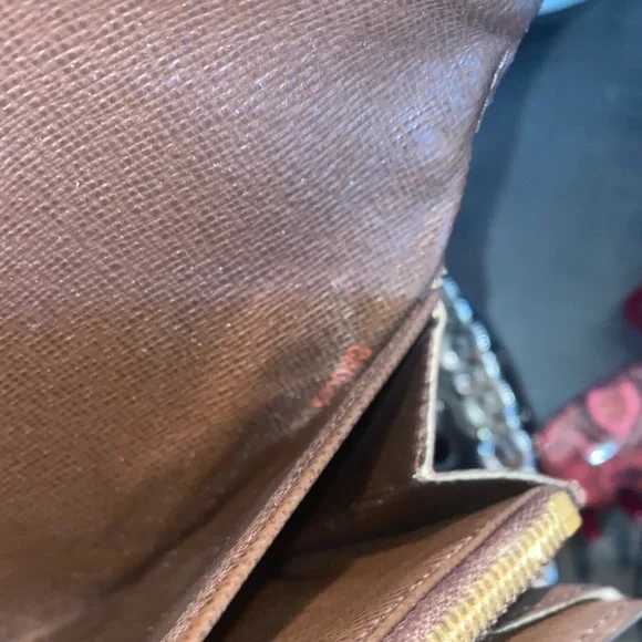 Louis Vuitton Damiar Ebene Sarah wallet. - Picture 7 of 9